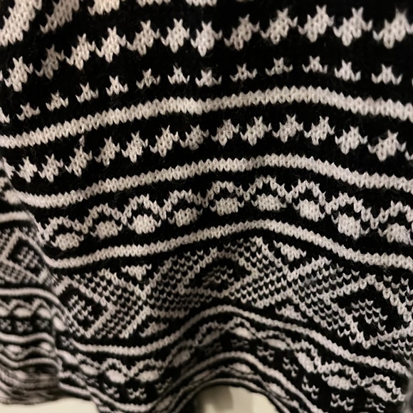 Anthony Richards. Open Front Striped Fringe Cardigan one size - Picture 10 of 11